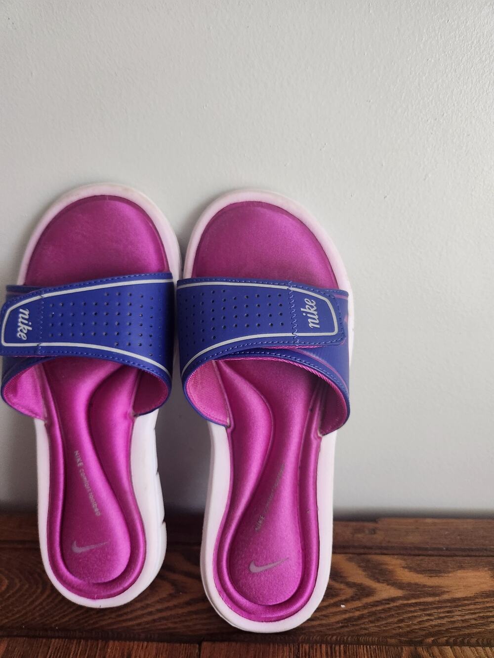 Nike Comfort Slide Pink Purple Adjustable Strap Flip Flops Womens sz 7